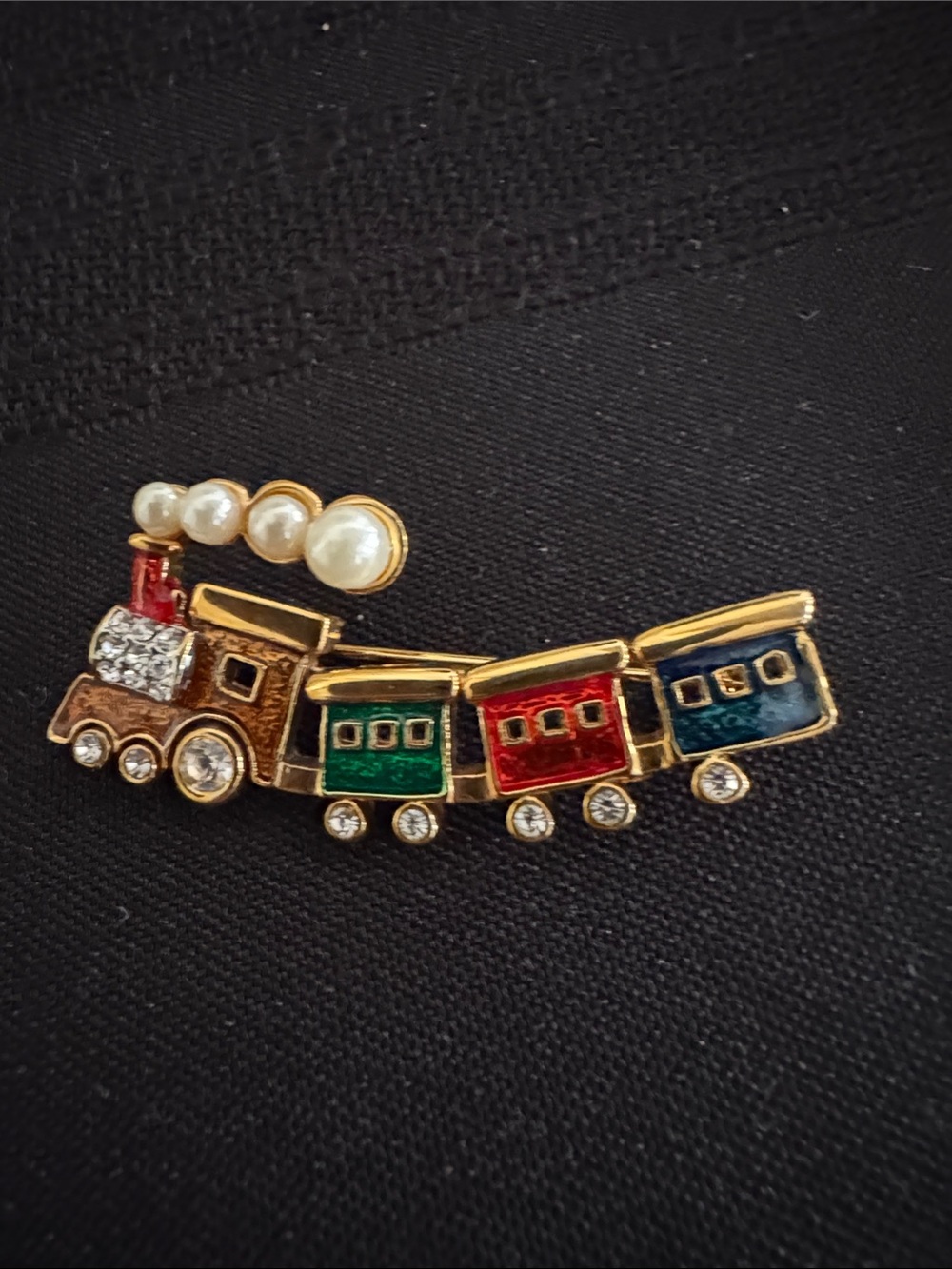 Vintage Christmas Gold-ToneTrain Pin Brooch in Red, Green & Blue Enamel